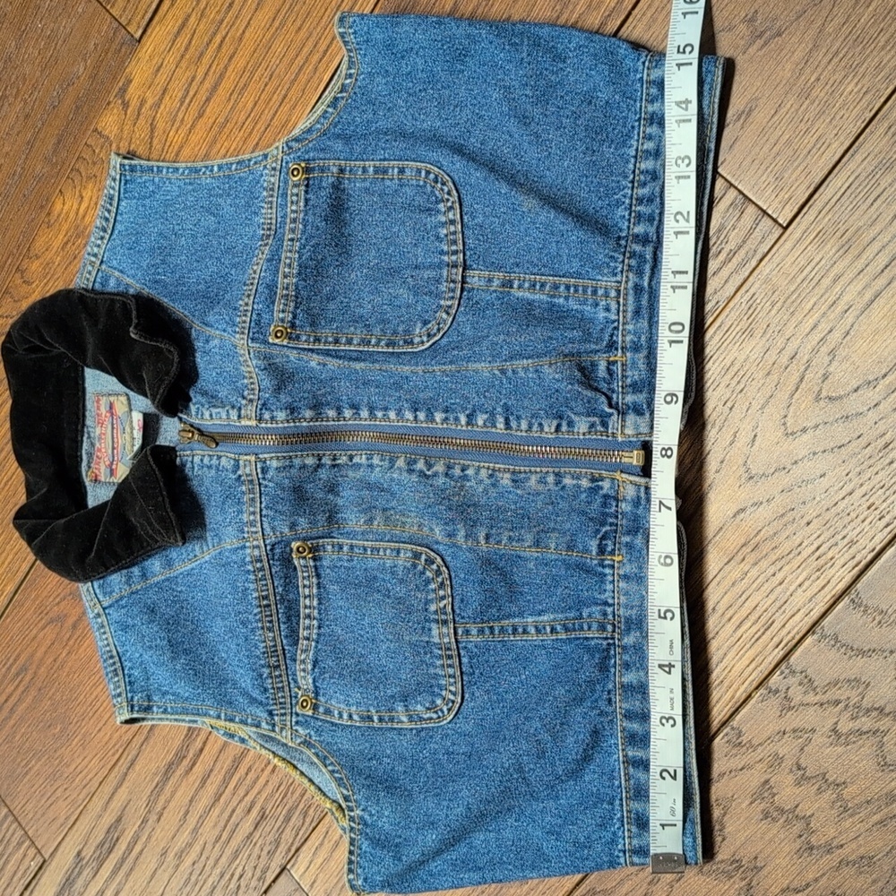 The Beverly Hills Denim Company - Vintage Denim Zip Up Vest With Velour Collar - Picture 7 of 7